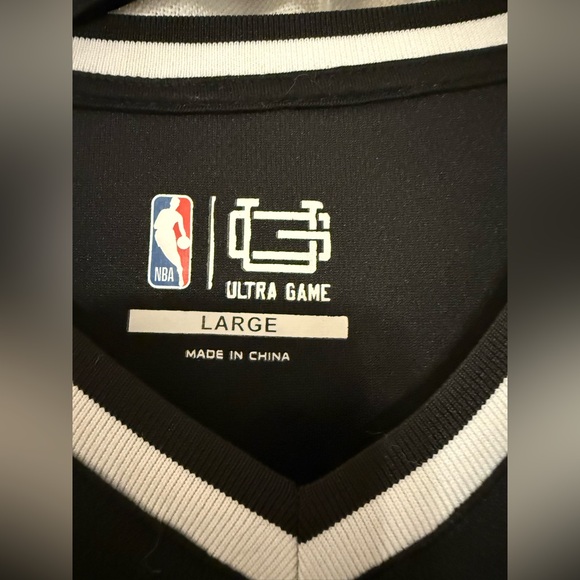 Ultra Game NBA Cleveland Cavaliers men's V-neck mesh short sleeve tee. Sz. L - Picture 4 of 6